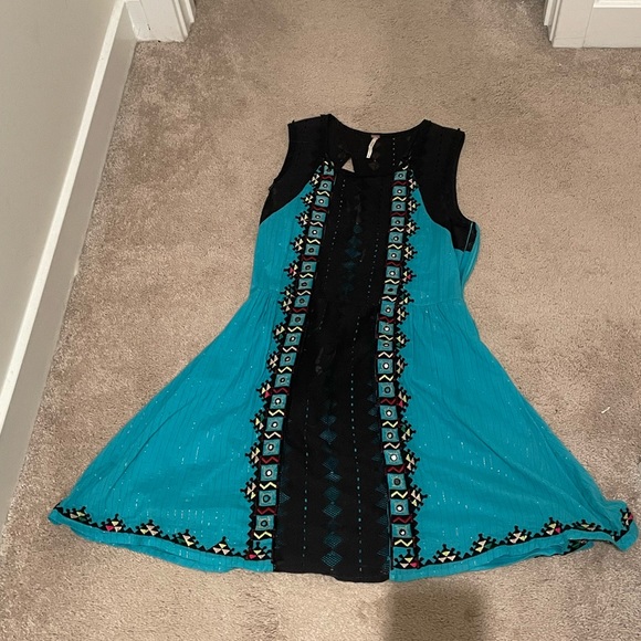 Used Free People Dress in good condition. - Picture 2 of 4